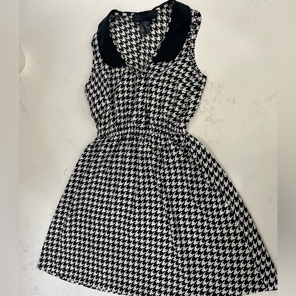 Kardashian Kollection Black and White Sheath Mini Dress - Picture 3 of 11